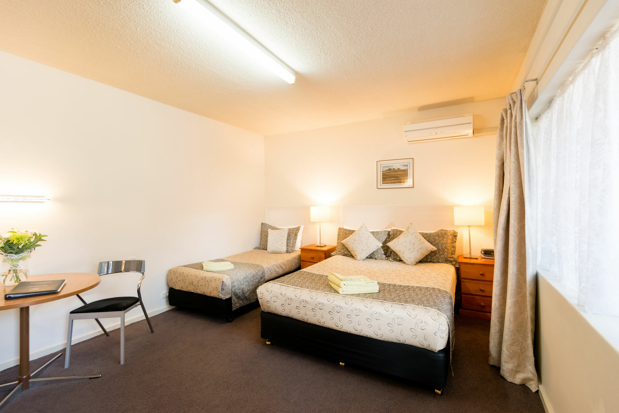 Adelaide Granada Motor Inn Buitenkant foto