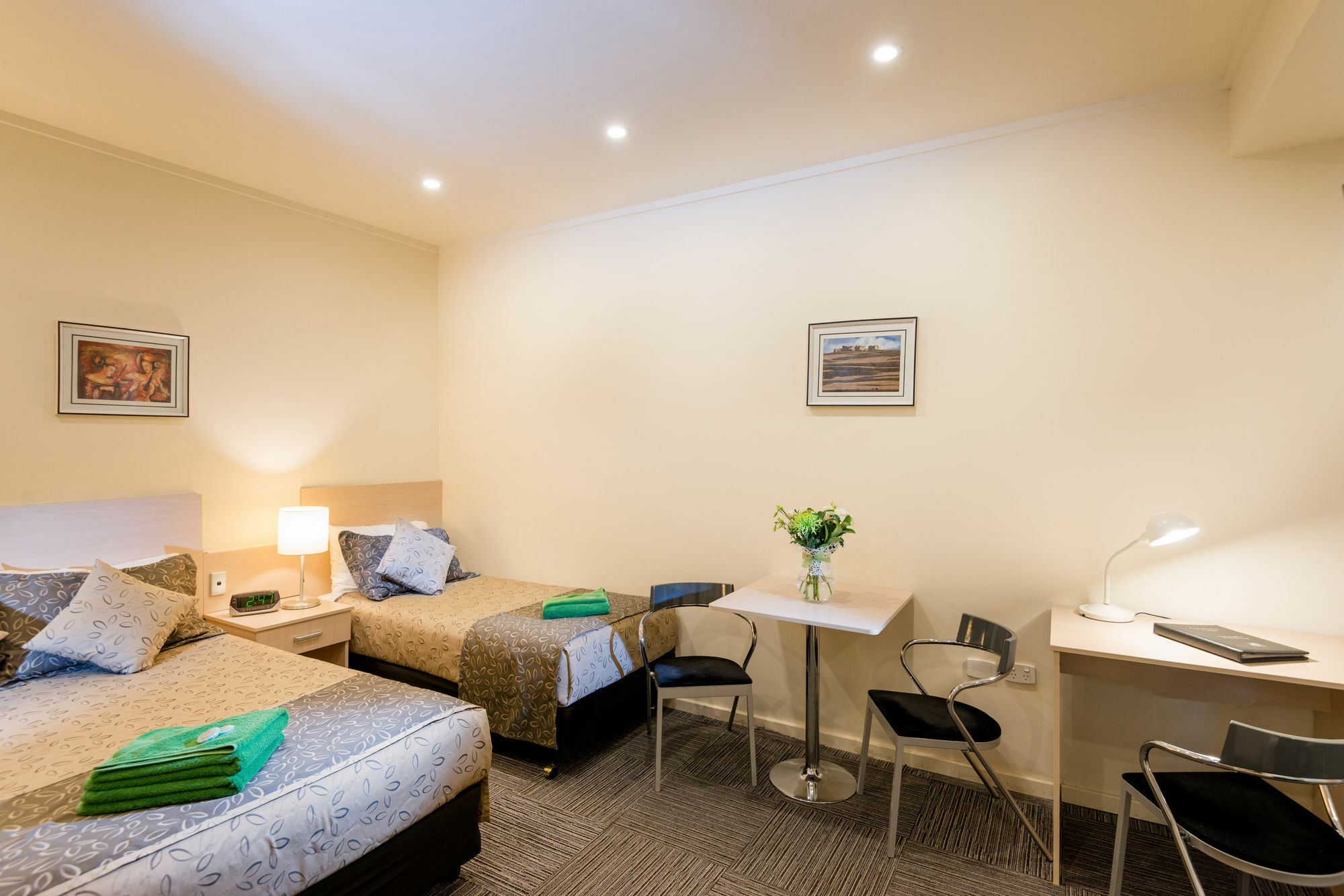 Adelaide Granada Motor Inn Buitenkant foto